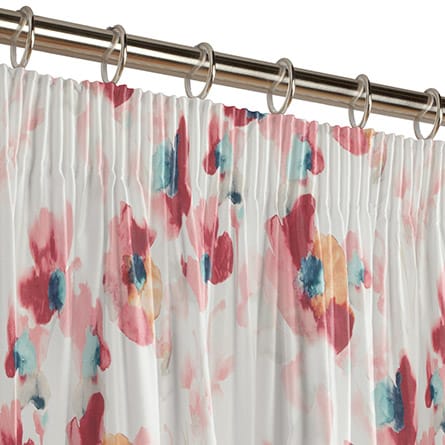 Pencil heading curtain